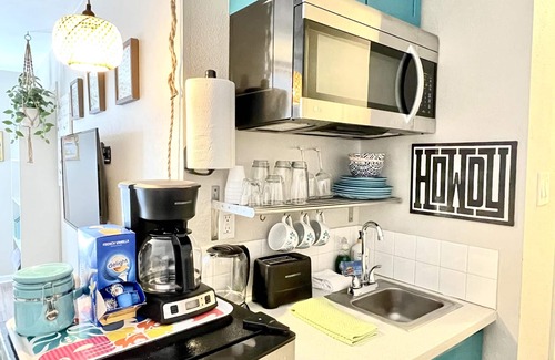 South River City Apartment | Cutie Pie South Congress Studio Travis Heights