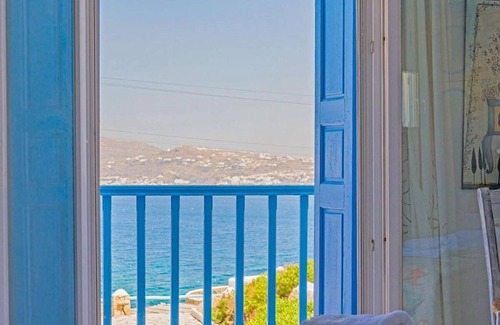 Kanalia Villa | Cycladic Style Villa with 2 Guest Suites, Private Pool & Stunning Sea Views Towards Mykonos Port!