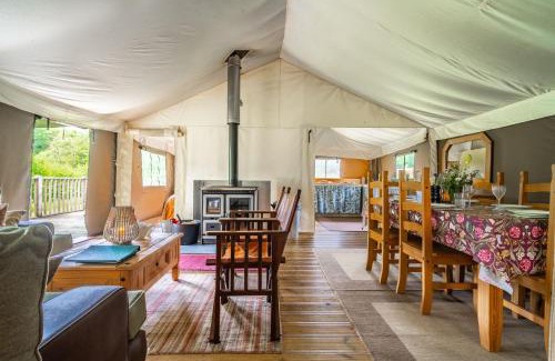 Exton House | Cygnet - Exton Park