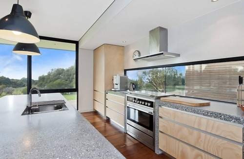Apollo Bay House | Cypress Hill - Apollo Bay
