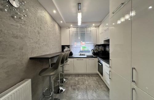 Psie Pole Apartment | Czartoryskiego Apart - Self Check-In 20h - Parking &Lift & 50m Terrace