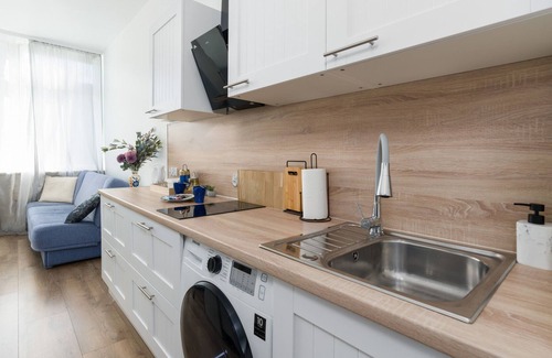 Grunwald Apartment | Czeremchowa Apartment Poznań by Renters