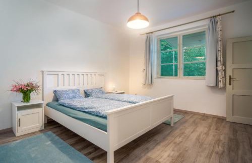 Deg House | Dégi Festetics-kastély, Park Vendégház