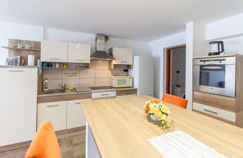 Gyor Apartment | Déli Terasz A Apartman Free parking, self-check-in anytime
