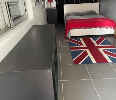 Saint-Genis-Laval House | Dépendance de Maison