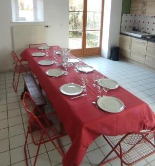 Pouru-Saint-Remy House | Dépendance du château de Remehan rénovée avec goût