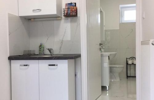 Baja Apartment | Déri Kert Apartmanház B