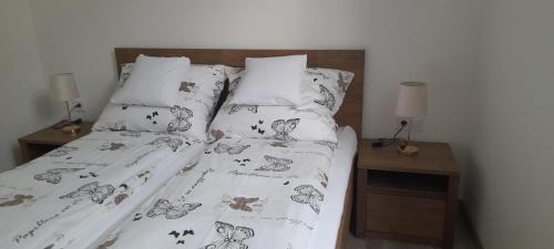 Baja Apartment | Déri Kert Apartmanház B