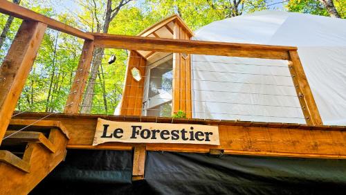 Brownsburg-Chatham House | Dôme Le Forestier