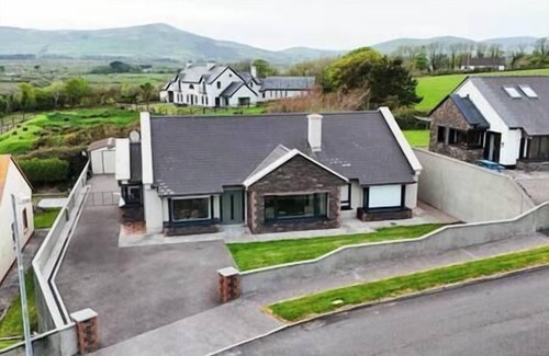 Dingle House | Dúinín 2 Radharc na Mara