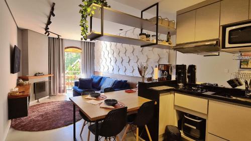 Vila Poran Apartment | Dúplex Luxo com Piscina Aquecida, Lareira e Wifi