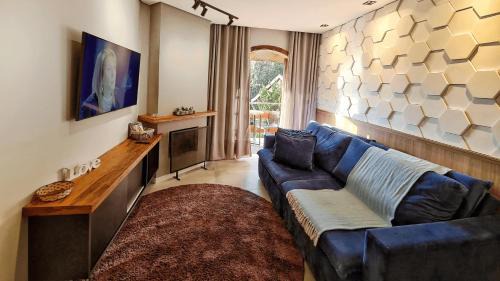 Vila Poran Apartment | Dúplex Luxo com Piscina Aquecida, Lareira e Wifi