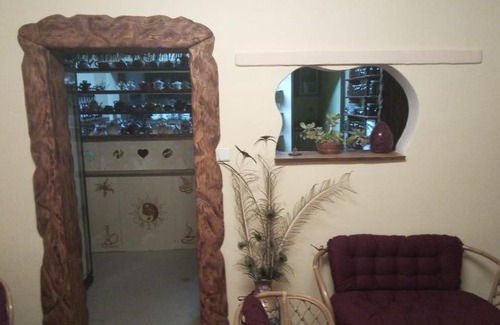 Mimon House | Dům s čajovnou a kavárnou (podkroví)