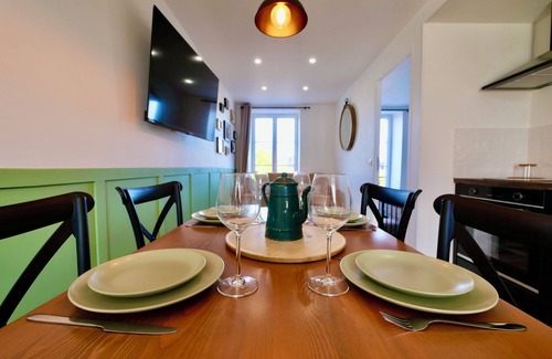 Carentan Apartment | D-DAY SUITES:Liberty 35m²/Centre Ville/4 pers/2min from train station/15min from Utah Beach