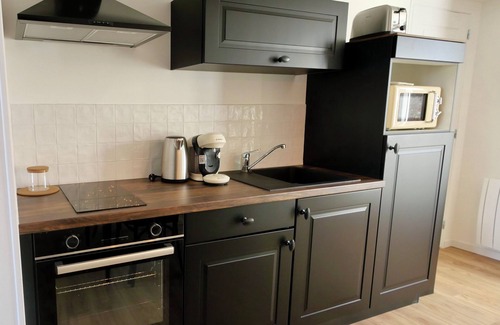 Carentan Apartment | D-DAY SUITES:Liberty 35m²/Centre Ville/4 pers/2min from train station/15min from Utah Beach