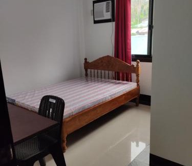 Pintuyan Hotel | D & G Transient House