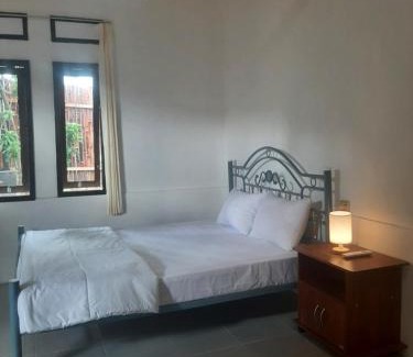 Kecamatan Masbagik House | D' La Calma Guest House