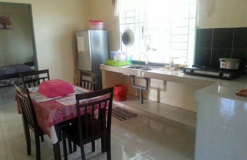 Alor Gajah House | D'Pantai Homestay Kuala Sg. Baru