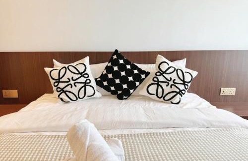 Salak South Apartment | D3911 Klcc View Private Roof Terrace l 8Pax