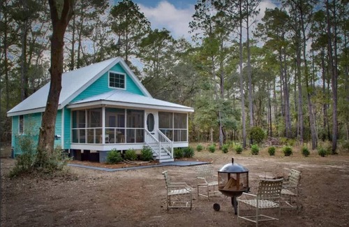 Daufuskie Island House | Da Fuskie Dreams House with Swing Bed