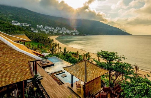 Tho Quang Beach Resort | Da Nang Intercontinental Classic Terrace Suite