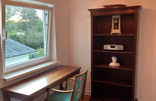 Plittersdorf Apartment | Dachgeschosswohnung im Villenviertel Nähe Rhein