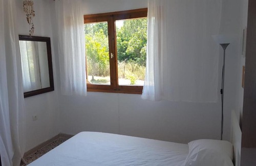 Nea Iraklia House | Daddy’s sea view house
