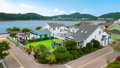 Ansan House | Daebudo Hebron Poolvilla