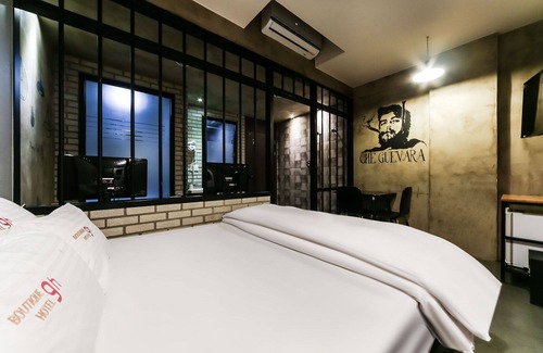 Daemyeong-dong Hotel | Daegu Daemyeongdong 9h