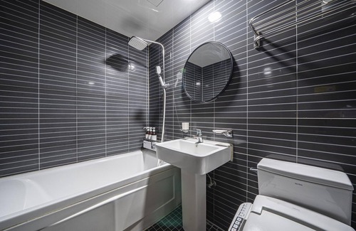 Dong-gu Hotel | Daejeon Yongjeon Hotel Box