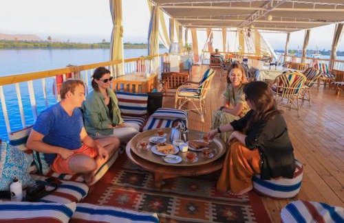 Aswan Boat Rental | Dahbyia Nile Cruise Golavita