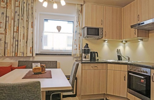 Plangeross Apartment | Daheim – Edelweiß by Interhome