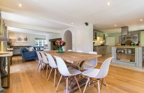 Ilminster Cottage | Dairy House - a beautiful 7 bed stone house set in private parkland (sleeps 16)