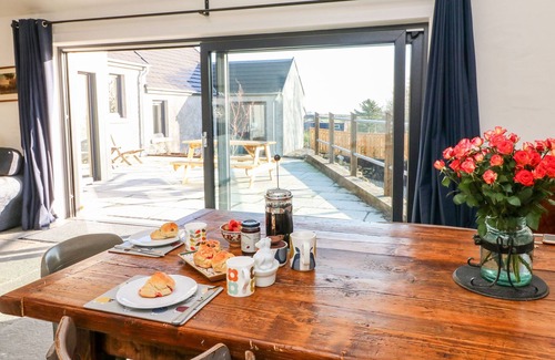 Kilmyshall Cottage | DAIRY LANE COTTAGE, pet friendly in Bunclody, County Wexford