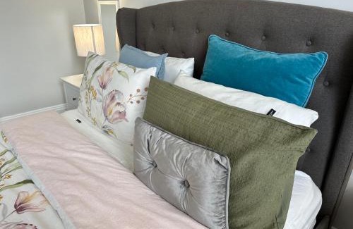 Yarram House | Daisy Cottage on Duke 3BR