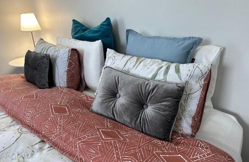 Yarram House | Daisy Cottage on Duke 3BR