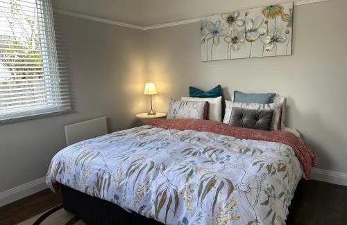 Yarram House | Daisy Cottage on Duke 3BR