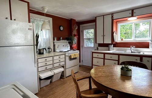 District d'Aylmer House | Daisy House 5 Mins to the Marina