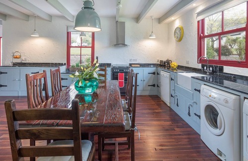 Cloyne House | Daisys Cottage Barnabrow