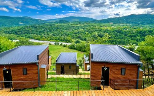 Ambrolauri House | Dakidula - დაკიდულა