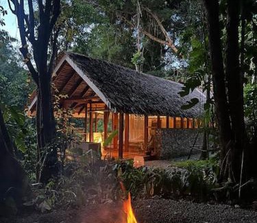 Siquijor Villa | Dalakit House Hidden Gem, Tranquility Nearby town