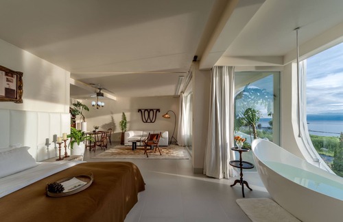Dali Town Hotel | Dali Nest Secret Garden Lake View Inn