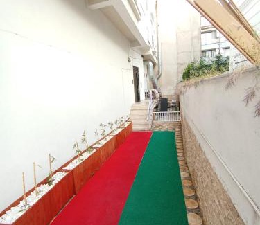 Bagbasi Apartment | dali suit