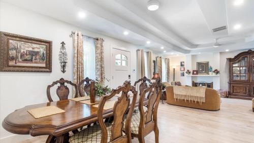 Northwest Dallas House | Dallas Flair House Midway-Hollow, Uptown close by