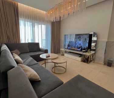 Ash Shati Apartment | Damac Tower Apartments جناح في برج داماك