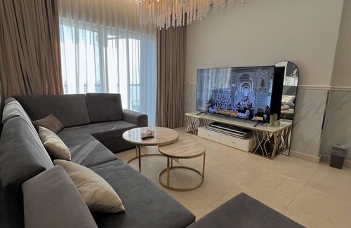 Ash Shati Apartment | Damac Tower Apartments جناح في برج دماك