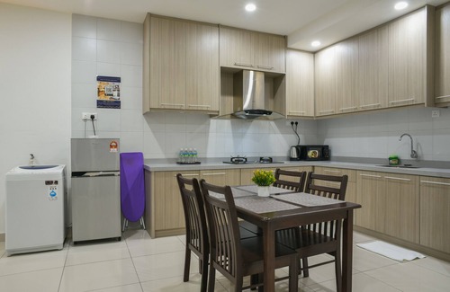 Usj 1 Apartment | Damen Residence by Widebed