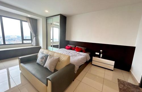 Usj 1 Apartment | Damen Suite (A) Sunway Subang by DW