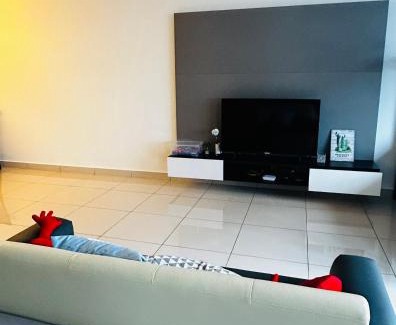 Usj 1 Apartment | Damen Suite (A) Sunway Subang by DW