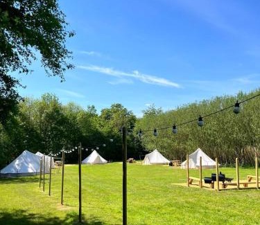 Cutnall Green House | Damson Bell Tent